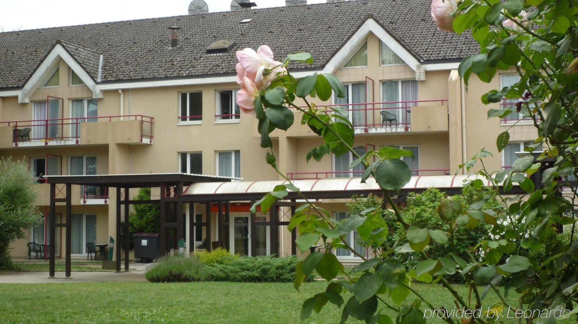 m3 Hotel&Residence Ferney Geneva Airport Exterior foto